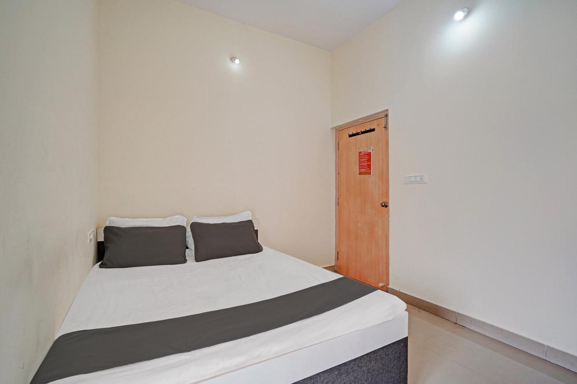 Hotel O Mg Boarding And Lodging Bangalore Exterior foto